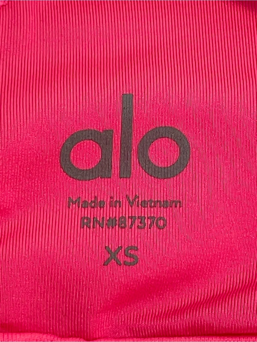 NWOT Alo Yoga Neon Pink Glow Yoga Multi-Strap Back Sports Bra Size XS